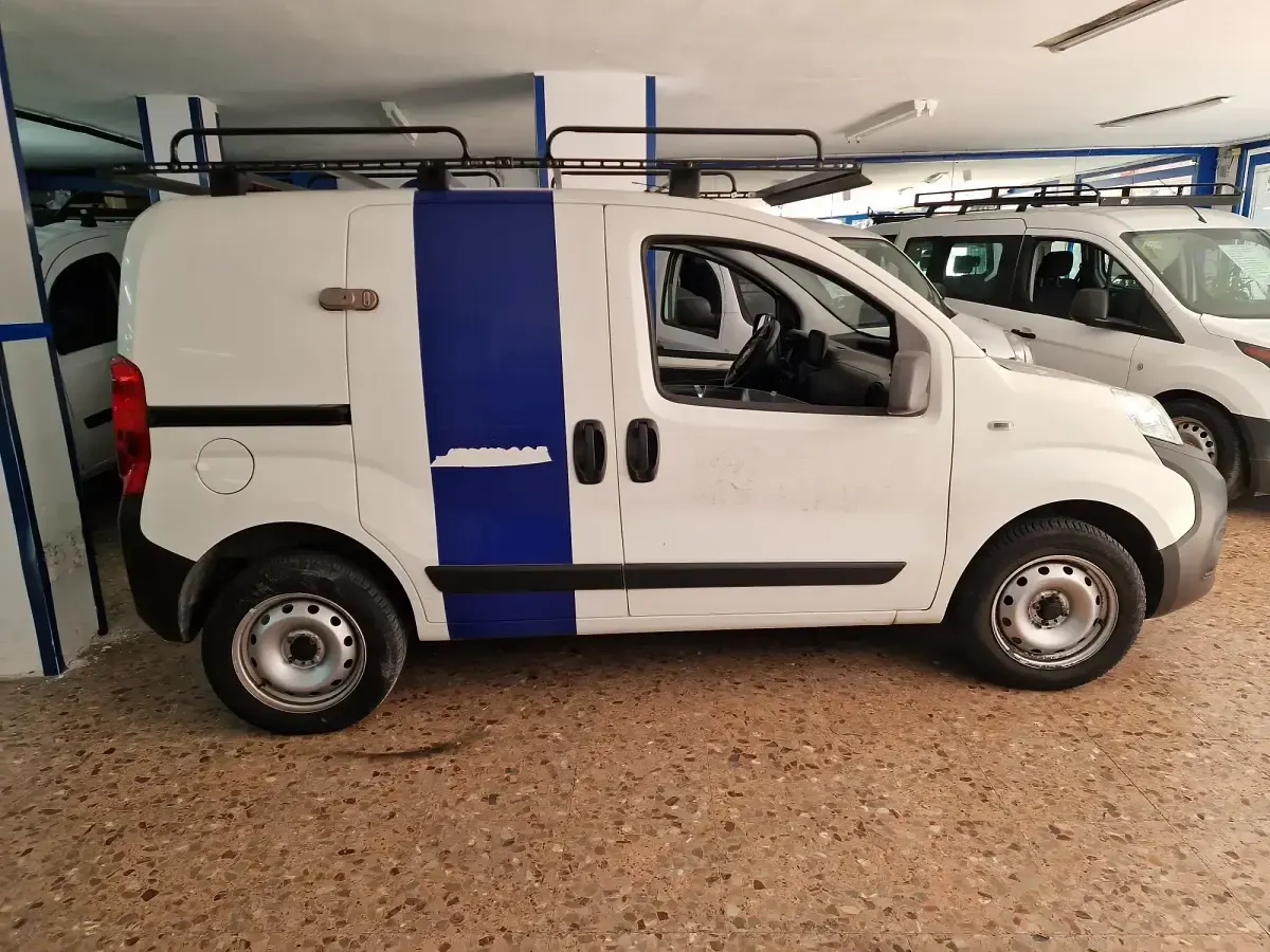 Usado Fiat Fiorino 70 CV (51 kW) 2020 Blanco Monovolumen