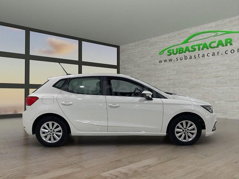 Usado Seat Ibiza Reference 80 CV (58 kW) 2022 Blanco Utilitario