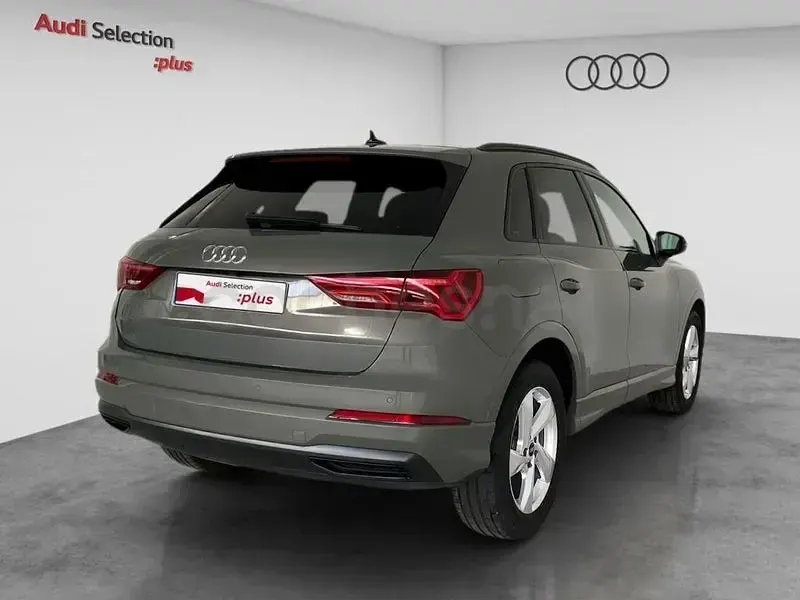 Usado Audi Q3 Advanced Plus 150 CV (110 kW) 2025 Gris / plata SUV