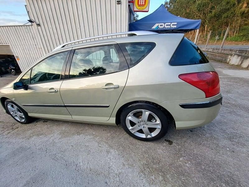 Usado Peugeot 407 136 CV (100 kW) 2006 Beige Familiar