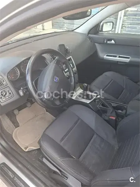 Usado Volvo S40 Summum 125 CV (91 kW) 2005 Gris / plata Berlina