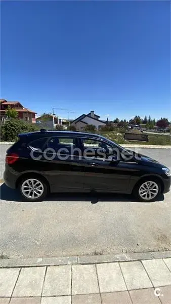 Usado BMW 218 Comfort Edition 150 CV (110 kW) 2016 Negro Familiar