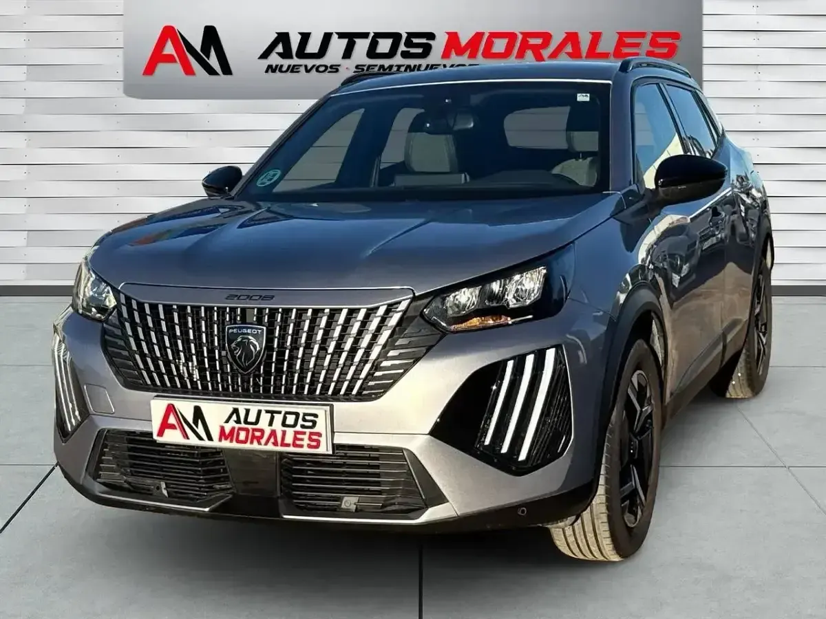 Usado Peugeot 2008 Allure 100 CV (73 kW) 2024 Gris SUV
