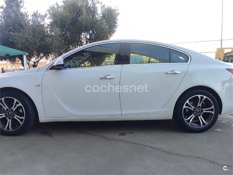 Usado Opel Insignia Eco 136 CV (100 kW) 2016 Blanco Berlina