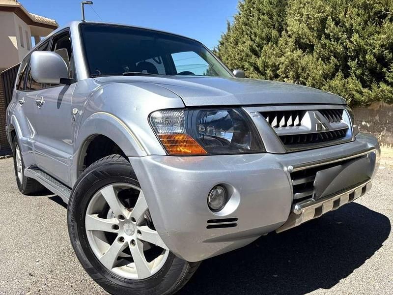 Plateado Usado 2005 Mitsubishi Montero Intense SUV | 13.700 € (Super precio) - Imagen 1/4