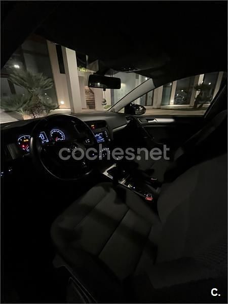 Usado VW Golf VII Advance 140 CV (102 kW) 2014 Blanco Berlina