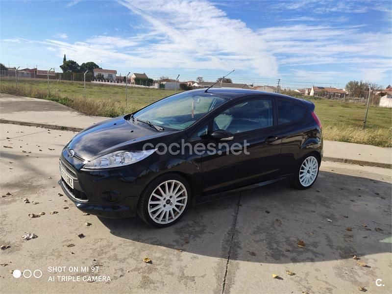 Usado Ford Fiesta Sport 120 CV (88 kW) 2010 Negro Utilitario