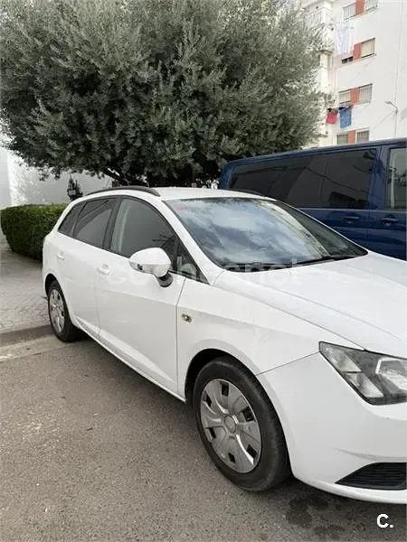 Usado Seat Ibiza ST Reference 90 CV (66 kW) 2016 Blanco Familiar