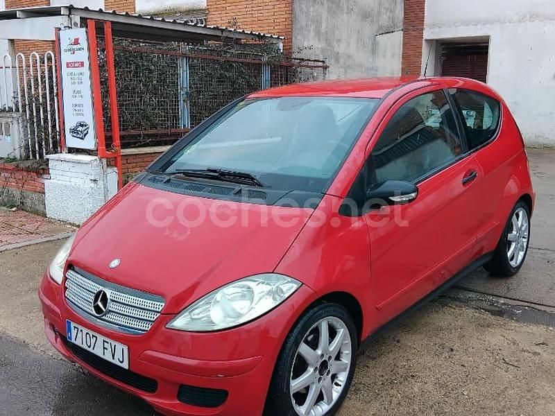 Usado Mercedes A180 109 CV (80 kW) 2007 Rojo Berlina