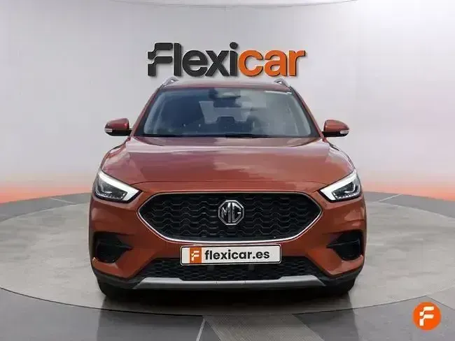 Usado MG ZS Luxury 106 CV (77 kW) 2025 Naranja SUV