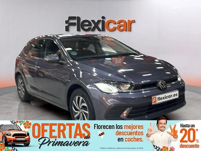 Usado VW Polo Life 95 CV (69 kW) 2023 Gris Utilitario