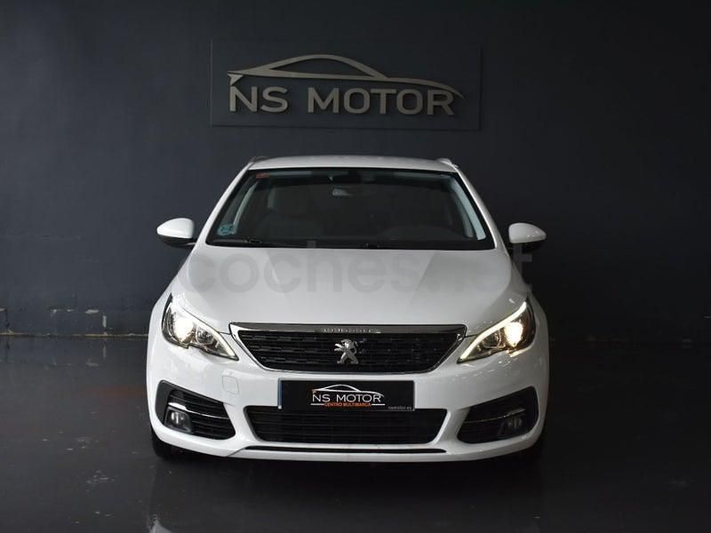 Usado Peugeot 308 SW Style 130 CV (95 kW) 2021 Blanco Familiar