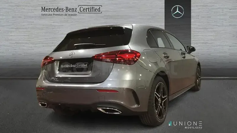 Usado Mercedes A250 218 CV (160 kW) 2025 Gris / plata Berlina