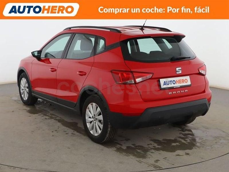 Usado Seat Arona Style 116 CV (85 kW) 2019 Rojo SUV