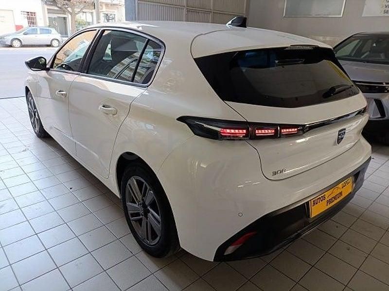 Usado Peugeot 308 Active 130 CV (95 kW) 2022 Blanco Berlina
