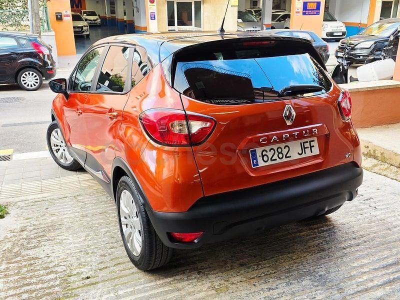 Usado Renault Captur Intens 90 CV (66 kW) 2015 Naranja SUV