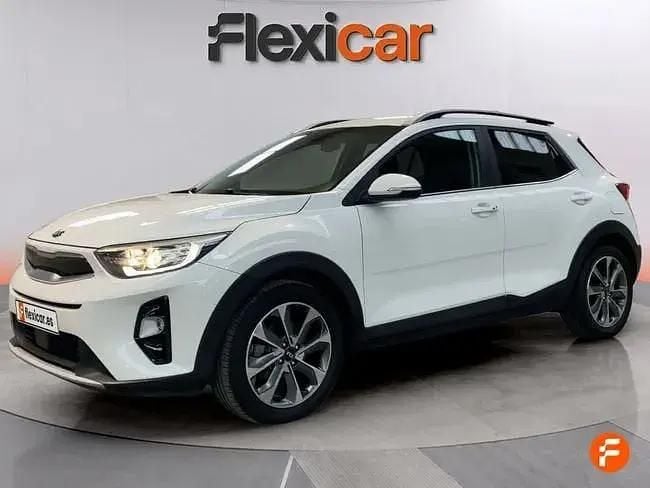 Usado Kia Stonic 110 HP (80 kW) 2018 Branco SUV