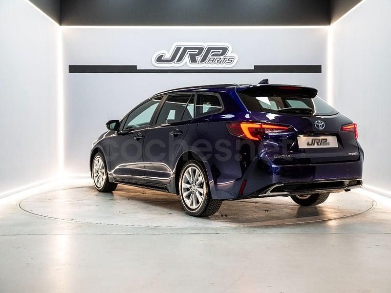 Usado Toyota Corolla Active 140 CV (102 kW) 2023 Azul Familiar