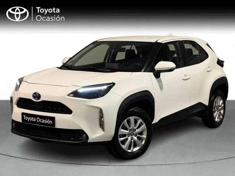 Usado Toyota Yaris Cross Business Edition 116 CV (85 kW) 2021 Blanco SUV