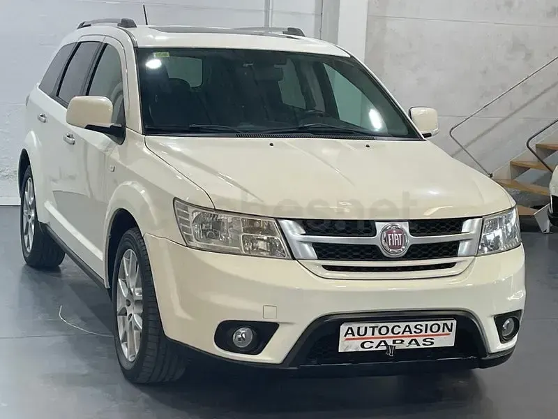 Usado Fiat Freemont Urban 140 CV (102 kW) 2012 Blanco SUV
