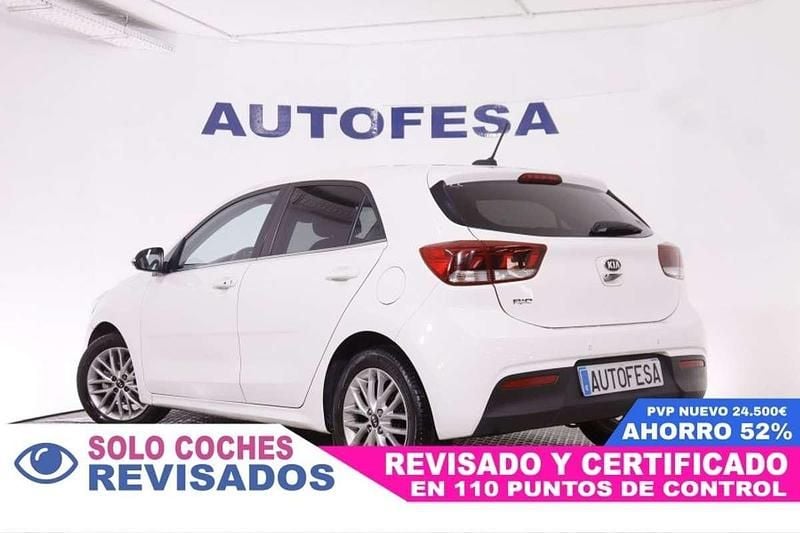 Usado Kia Rio 101 CV (74 kW) 2018 Blanco Berlina