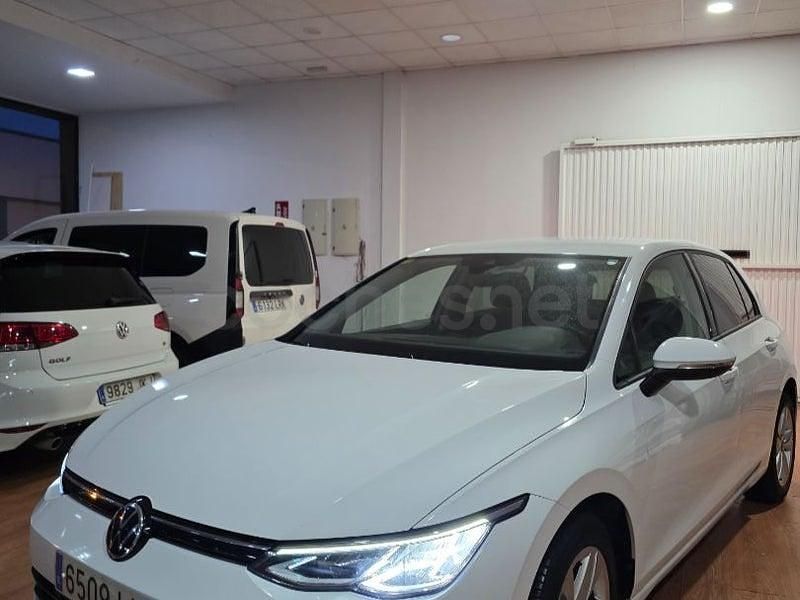 Usado VW Golf VIII 115 CV (84 kW) 2021 Blanco Berlina