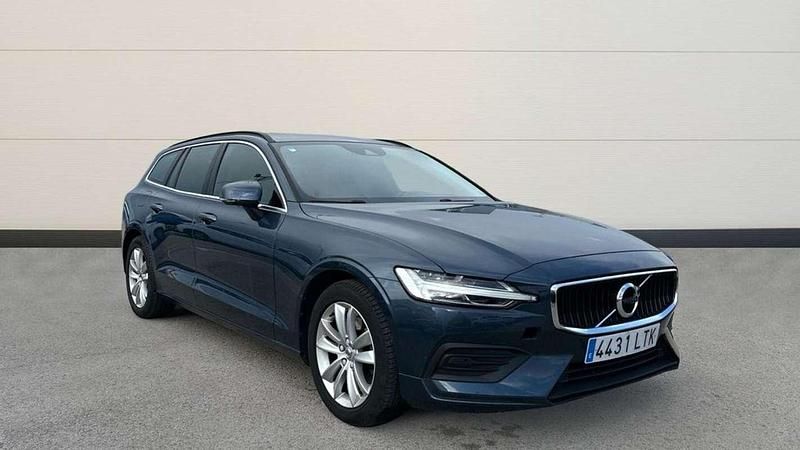 Usado Volvo V60 Momentum 199 CV (146 kW) 2021 Azul Familiar