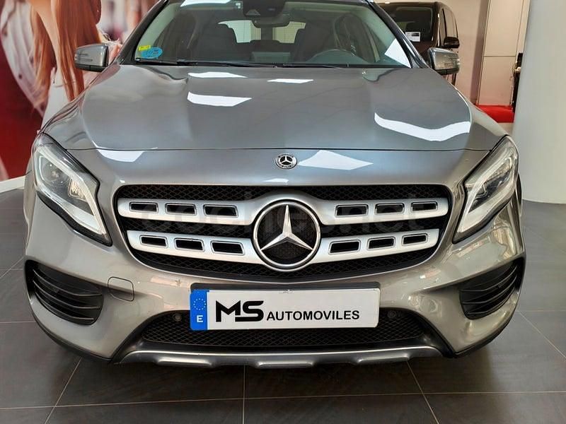 Usado Mercedes GLA200 163 CV (119 kW) 2020 Gris / plata SUV