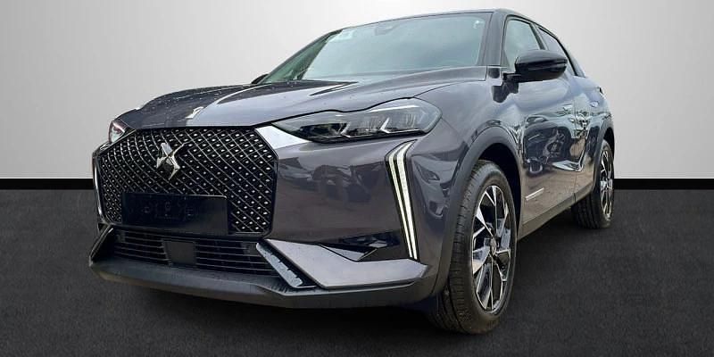 Gris Usado 2024 DS Automobiles DS3 | 34.490 € - Imagen 1/4