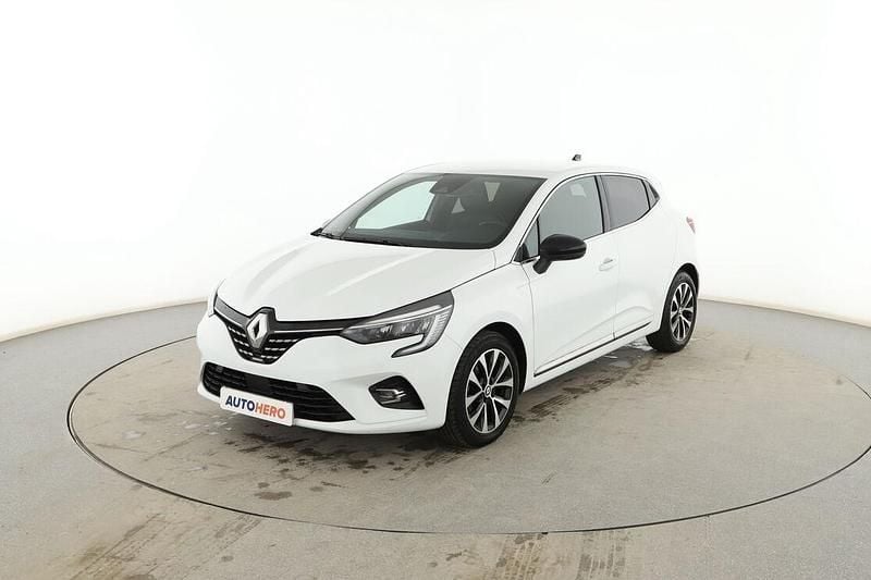 Begagnad Renault Clio V Techno 101 HK (74 kW) 2023 Vit Sedan