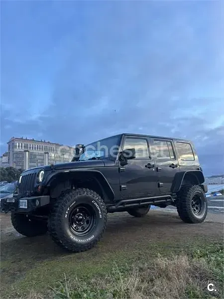 Usado Jeep Wrangler Unlimited Sahara 177 CV (130 kW) 2008 Negro SUV