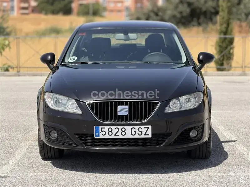Usado Seat Exeo Style 120 CV (88 kW) 2010 Negro Berlina