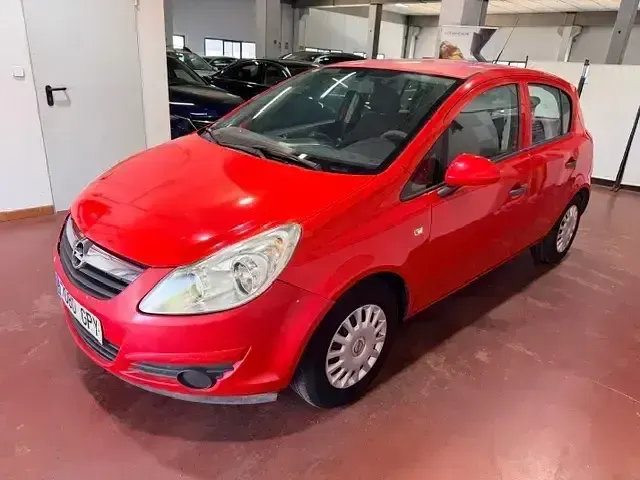Usado Opel Corsa Cosmo 80 CV (58 kW) 2009 Rojo Utilitario