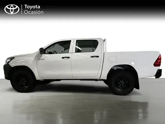 Käytetty Toyota HiLux 150 HP (110 kW) 2024 Valkoinen Nouto
