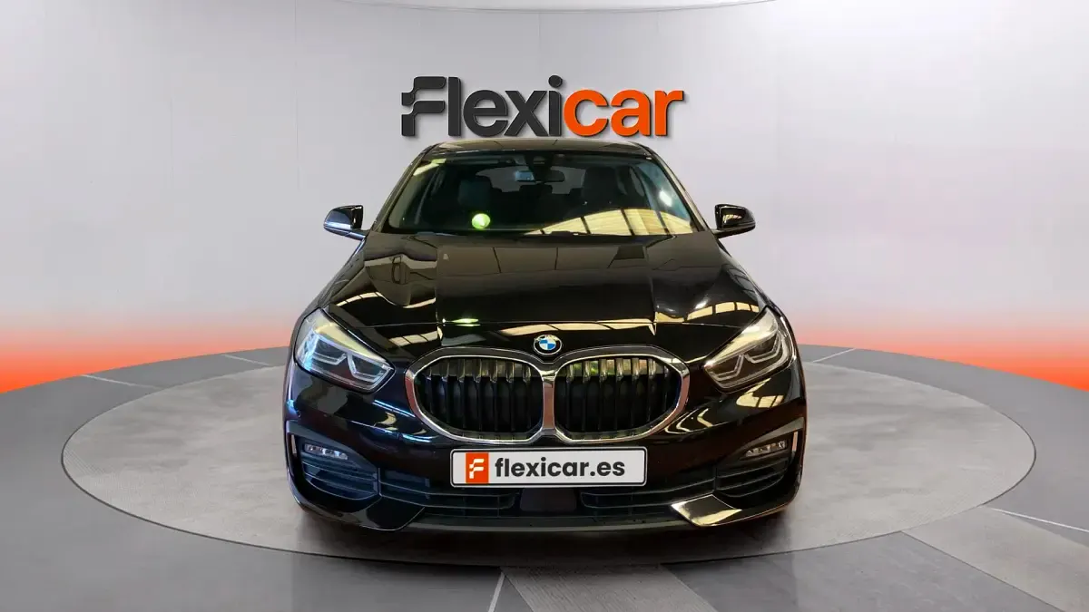 Usado BMW 118 140 CV (102 kW) 2020 Negro Utilitario