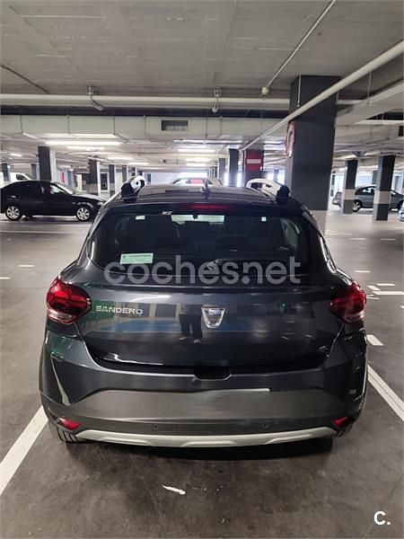 Usado Dacia Sandero Comfort 101 CV (74 kW) 2022 Negro Berlina