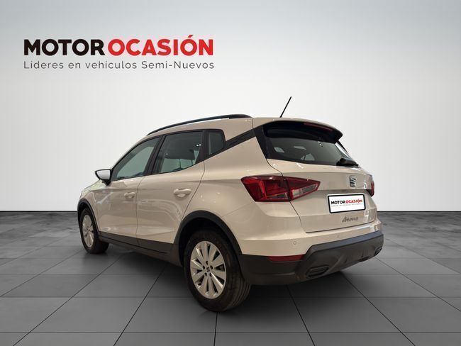 Usado Seat Arona Style 108 CV (79 kW) 2023 Blanco SUV