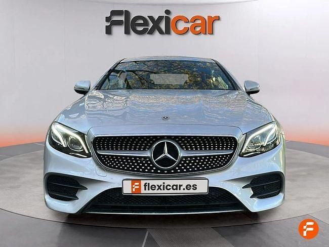 Usado Mercedes E220 194 CV (142 kW) 2019 Gris / plata Coupe