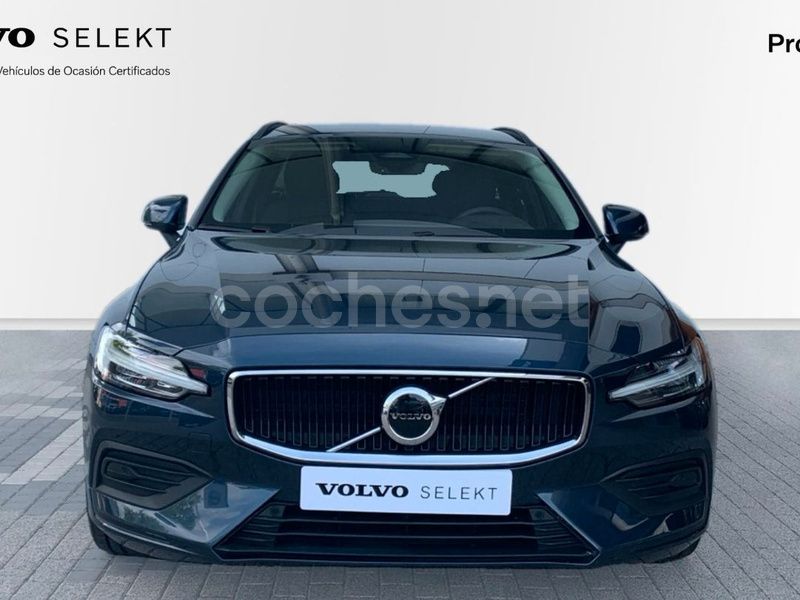 Usado Volvo V60 Core 197 CV (144 kW) 2023 Azul Familiar