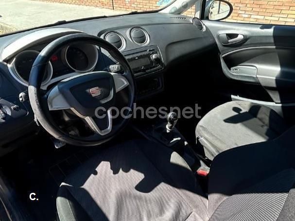 Usado Seat Ibiza SC Style 85 CV (62 kW) 2010 Negro Utilitario