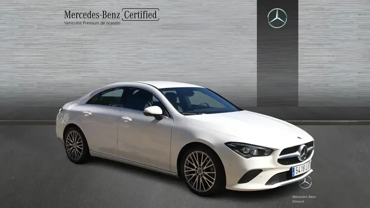 Usado Mercedes CLA180 Progressive 136 CV (100 kW) 2022 Blanco polar Berlina
