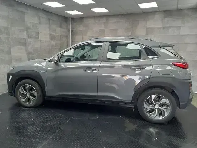 Usado Hyundai Kona 141 CV (103 kW) 2020 Gris SUV