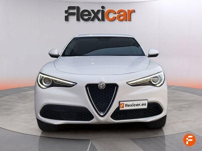 Usado Alfa Romeo Stelvio Executive 201 CV (147 kW) 2017 Blanco SUV