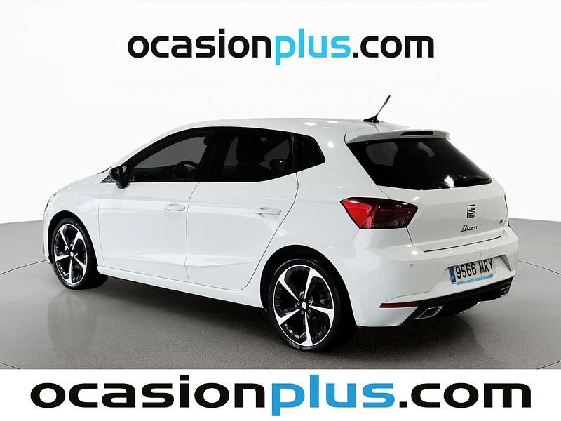 Usado Seat Ibiza FR 150 CV (110 kW) 2024 Blanco Utilitario