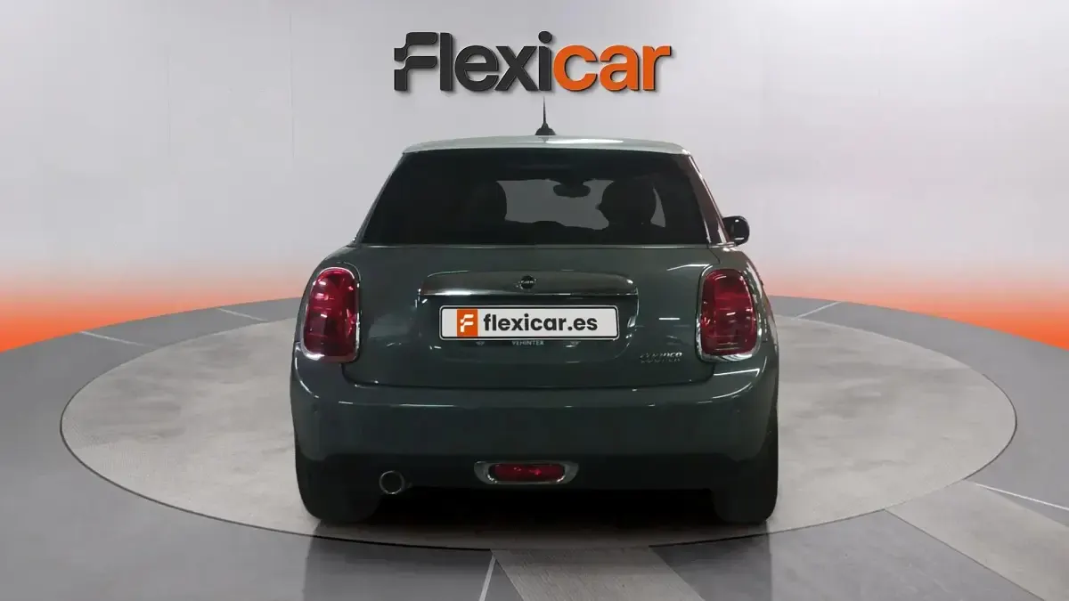 Usado Mini Cooper 136 CV (100 kW) 2018 Gris Utilitario