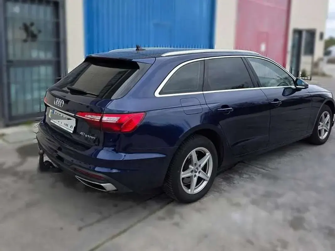 Usado Audi A4 Advanced Plus 170 CV (125 kW) 2020 Azul Familiar