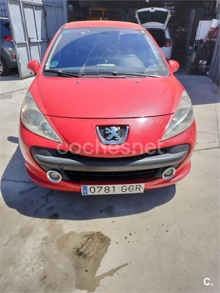 Rojo Usado 2008 Peugeot 207 Sport Berlina | 2300 € (Buen precio) - Imagen 1/4