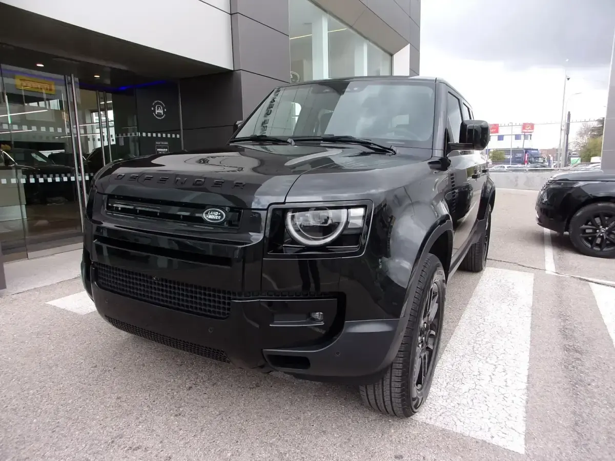 Nowe Land Rover Defender S 250 KM (183 kW) 2026 Czarny SUV