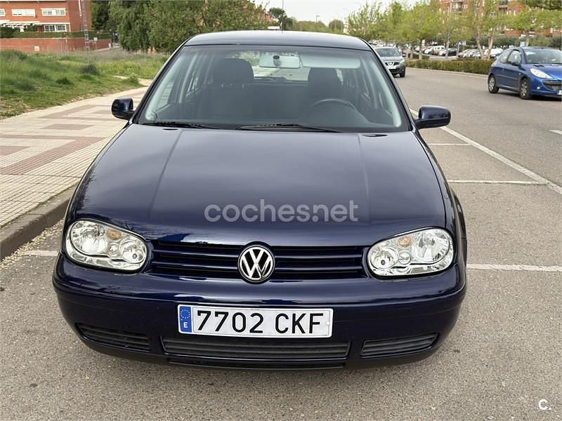 Usado VW Golf IV Advance 130 CV (95 kW) 2003 Azul Berlina