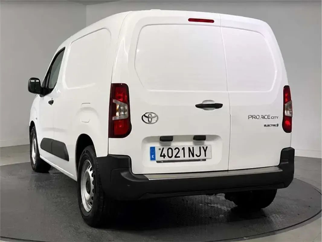 Usado Toyota Proace City City 50 kW (68 CV) 2026 Monovolumen